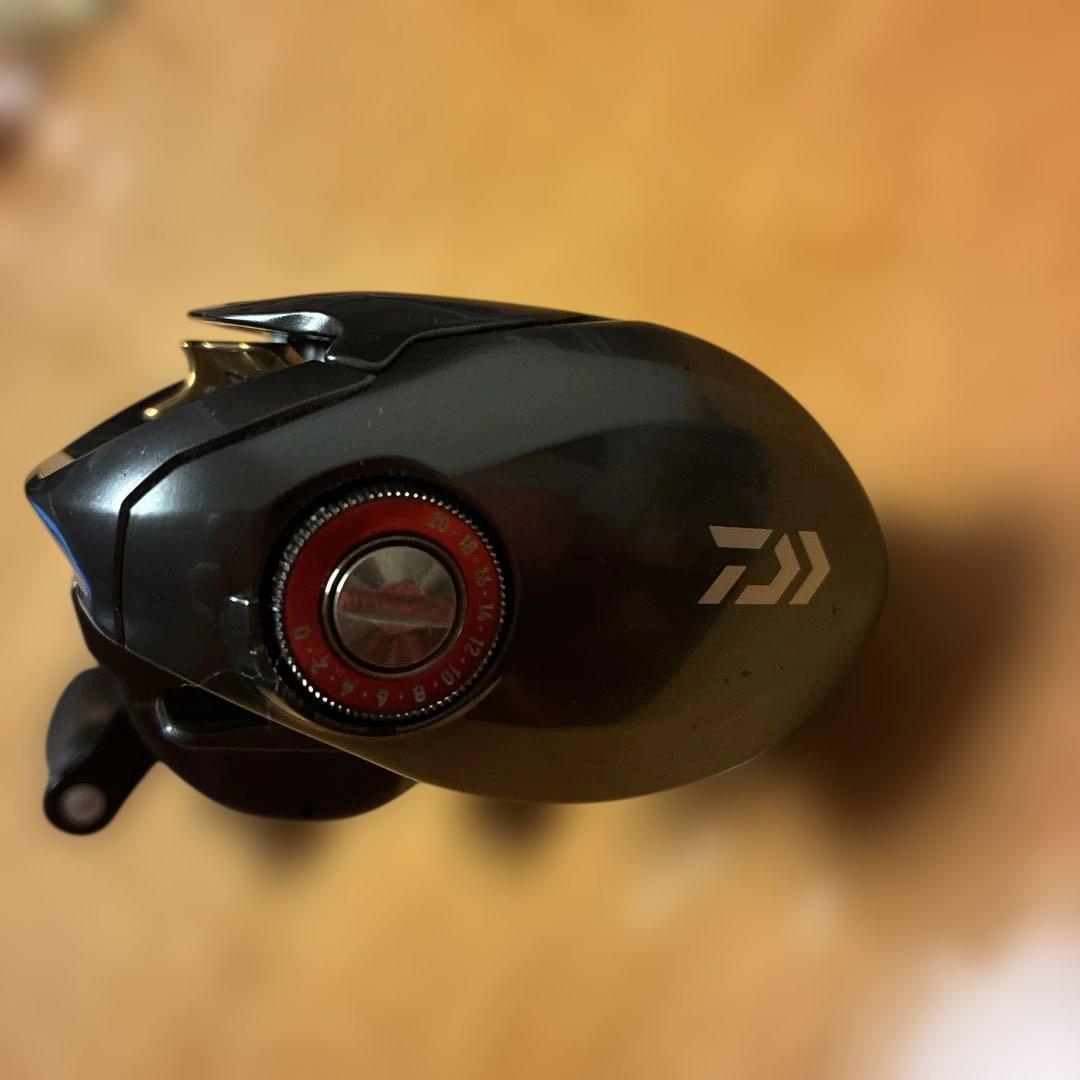 よ*ぴ様 Daiwa TATULA svTW ベイトリール 7.3R