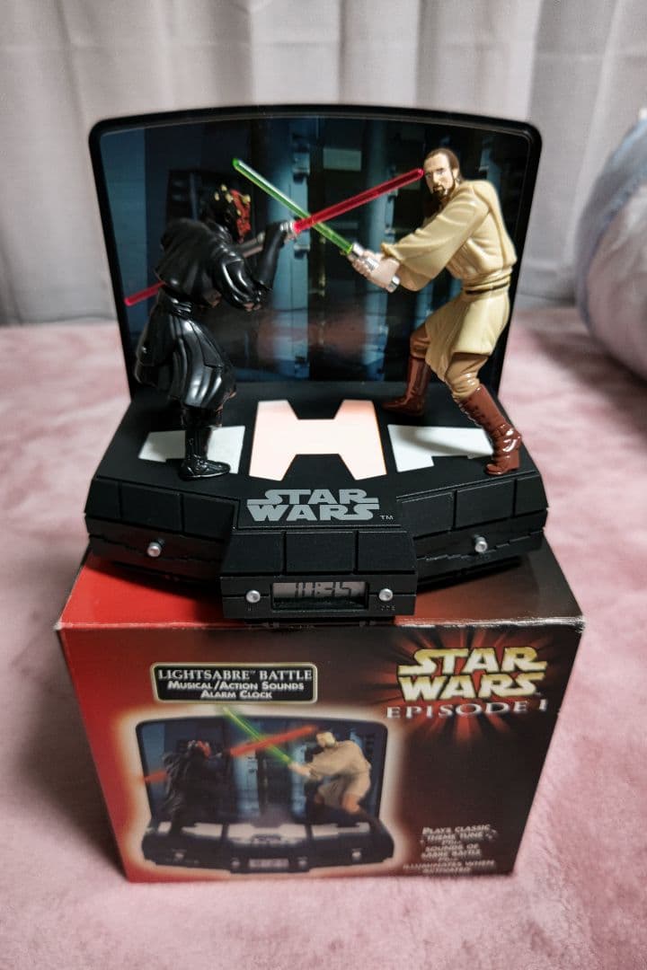スターウォーズ　ライトセーバーバトル　ミュージカル　アクション　アラームクロック