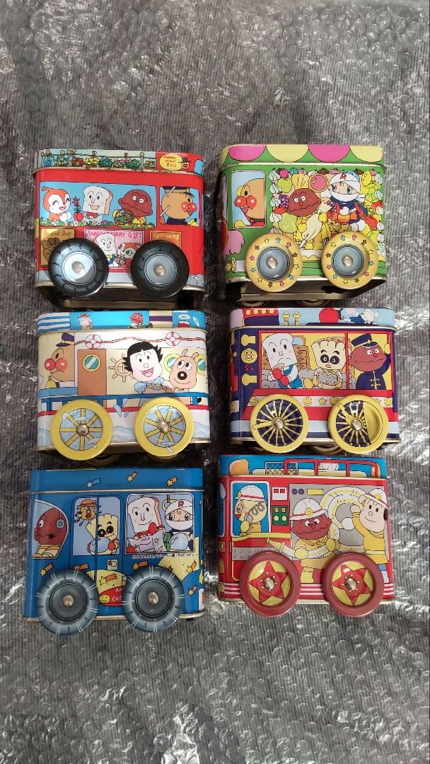 アンパンマン たのしい のりもの 缶