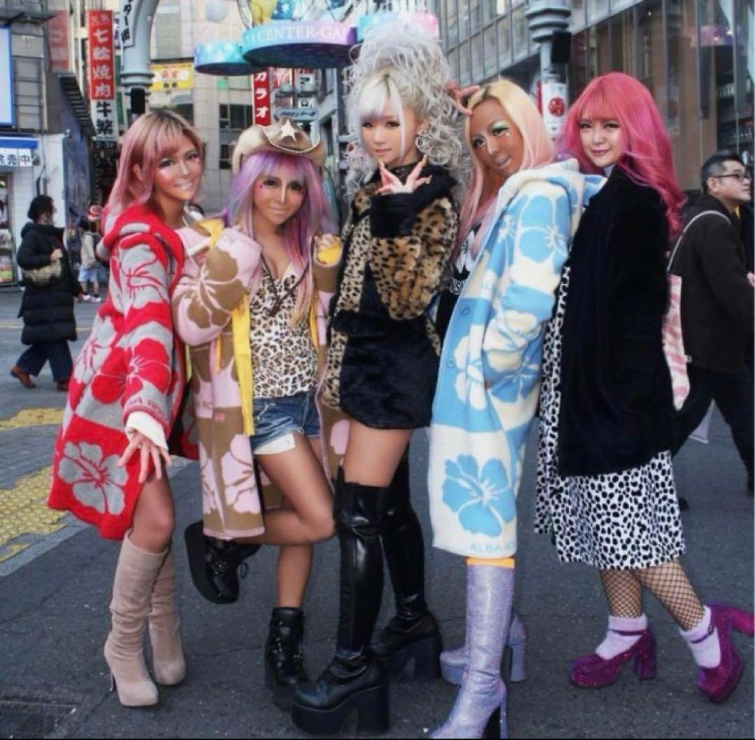 アルバローザ ALBAROSA 升目コート 赤ミドル丈 - メルカリ