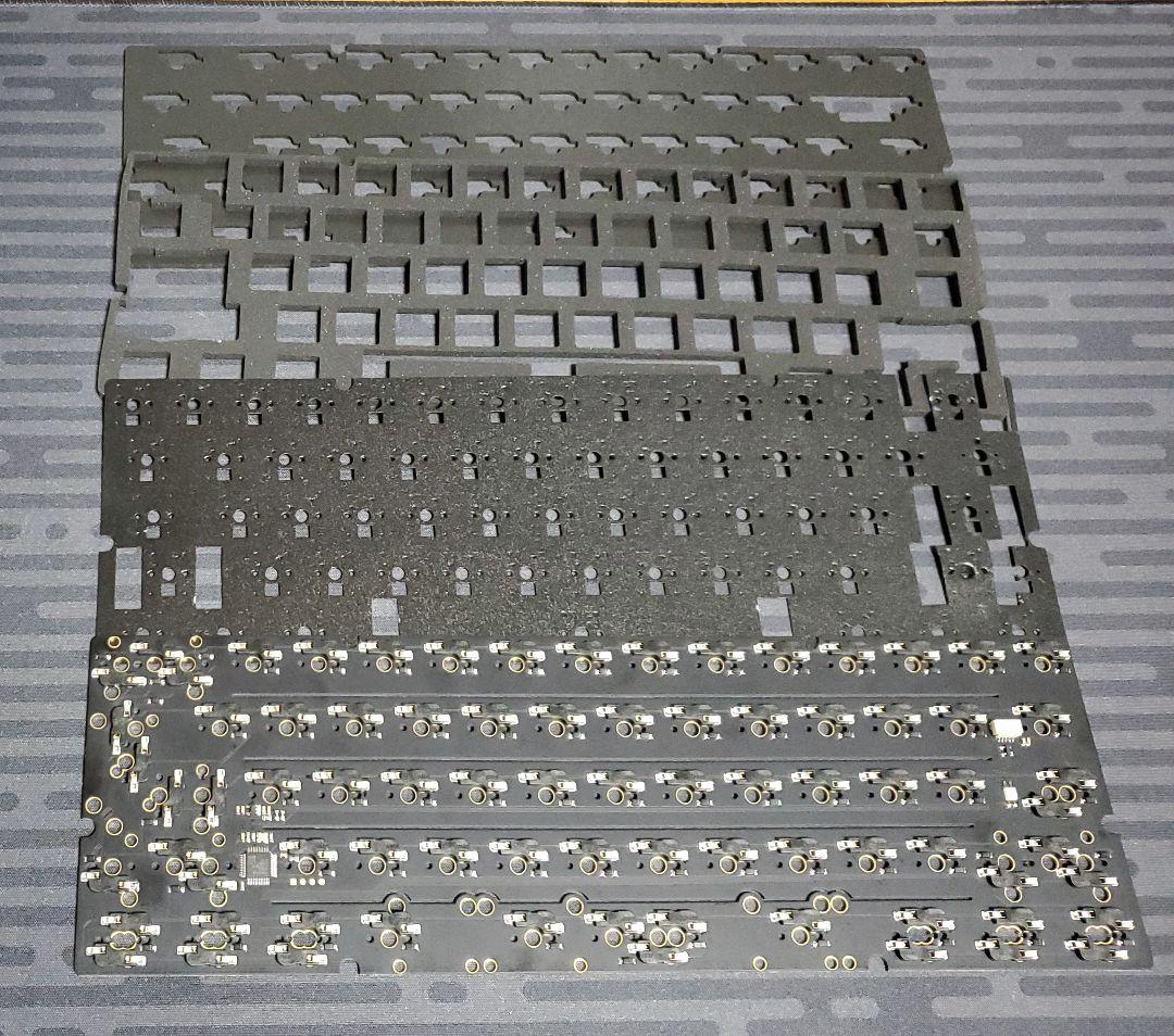 Spectacle60 + Extraパーツ多数 カスタムキーボード - メルカリ