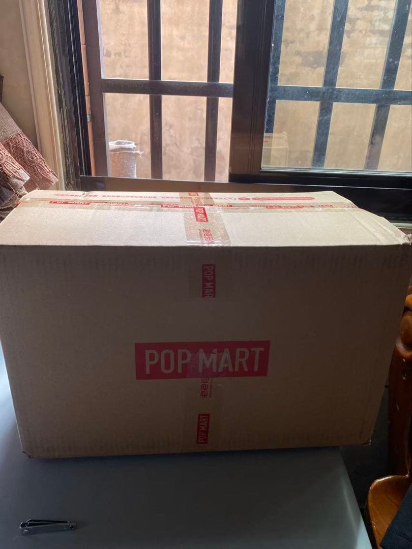 ポップマートTHE MONSTERS ROCK THE UNIVERSE