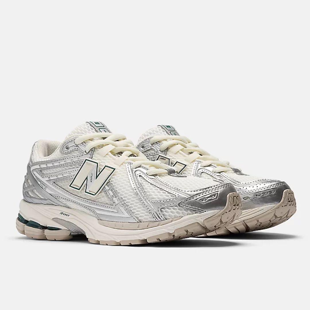 《最終値下げ》新品、未使用 New Balance M1906REE 26㎝
