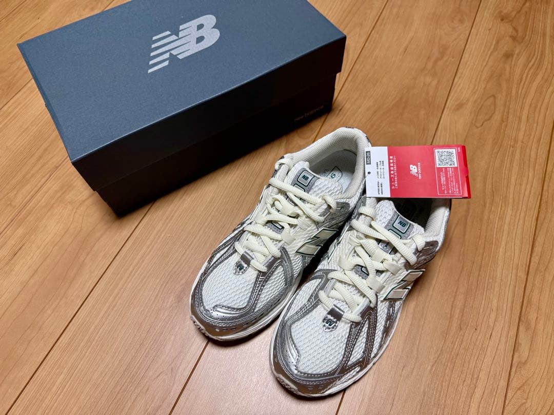 《最終値下げ》新品、未使用 New Balance M1906REE 26㎝