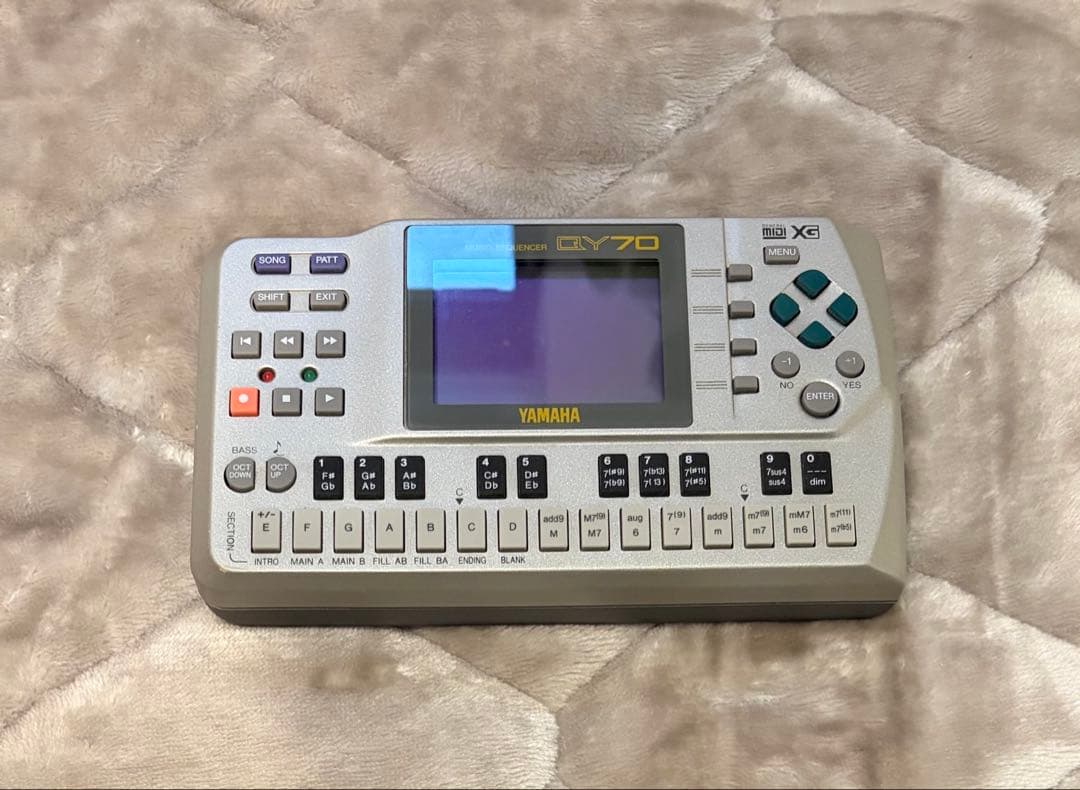 YAMAHA QY70 シーケンサー - メルカリ