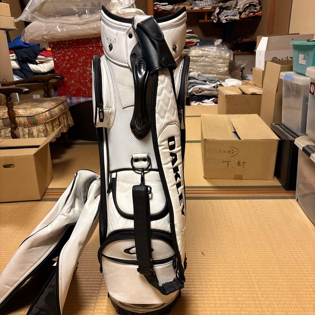 《最終値下げ》オークリーゴルフキャディバッグ