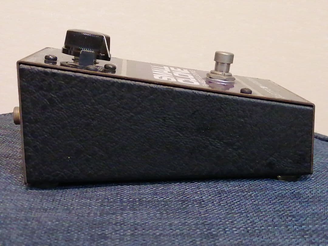 最初期型チキンノブ】Electro-Harmonix SMALL CLONE - メルカリ