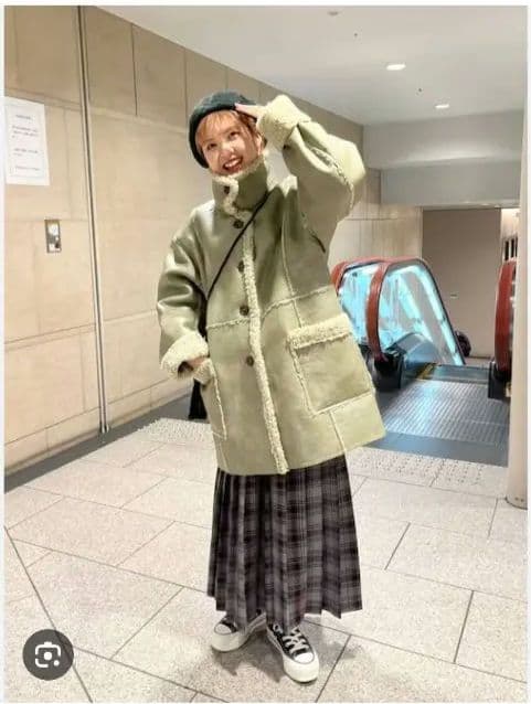 ヴィーガンレザーボアコクーンコート jeanasis カーキ ボアジャケット