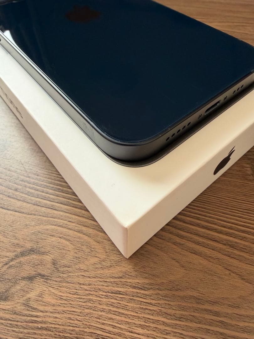 《 極美品 》Apple iPhone 14 本体 ミッドナイトカラー