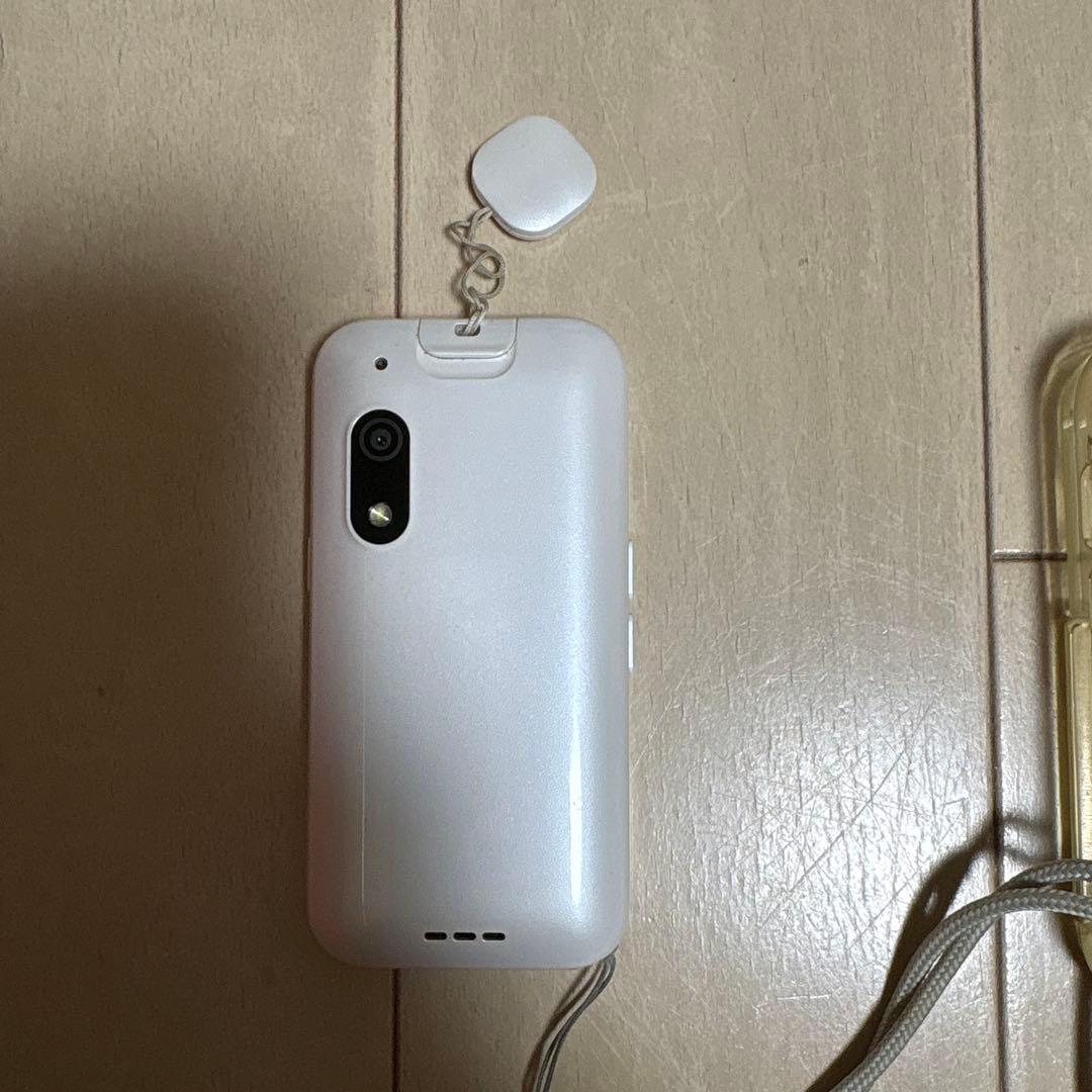 人気のホワイト】キッズフォン3 SoftBank - メルカリ