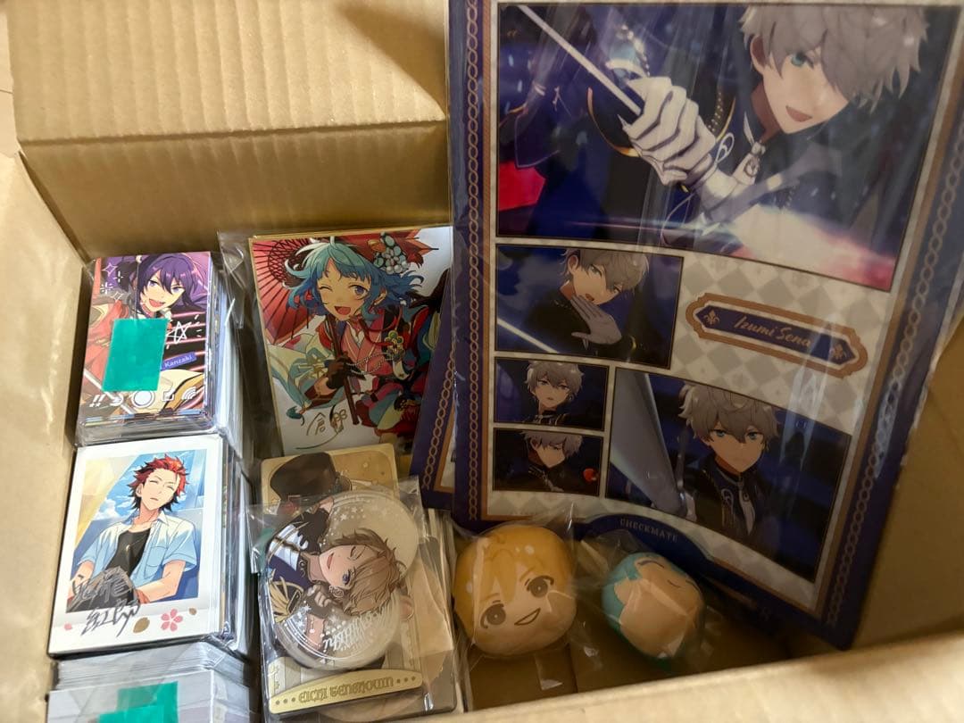 【25日まで限定値下げ】あんスタ カード 缶バッジ まとめ売り