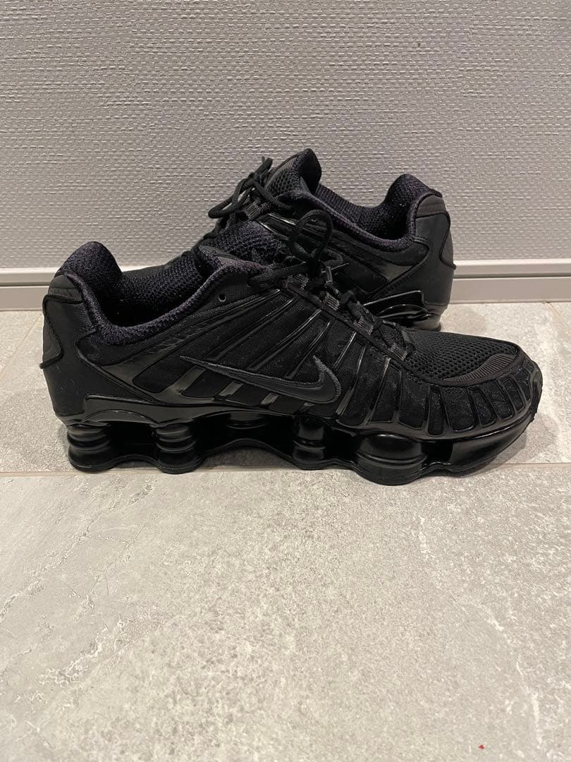 NIKE SHOX TL ブラック　28.5cm