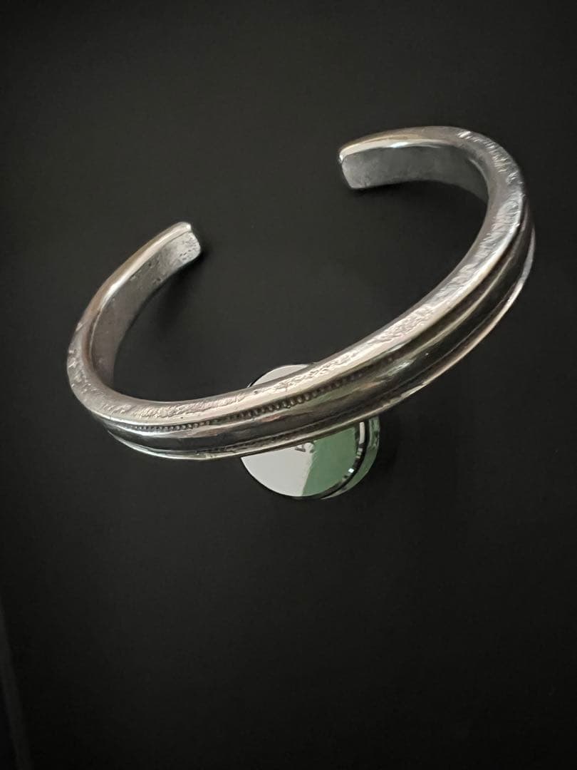 Jesse Robbins 【ジェシーロビンズ】 ヘビーゲージ バングルの通販はau