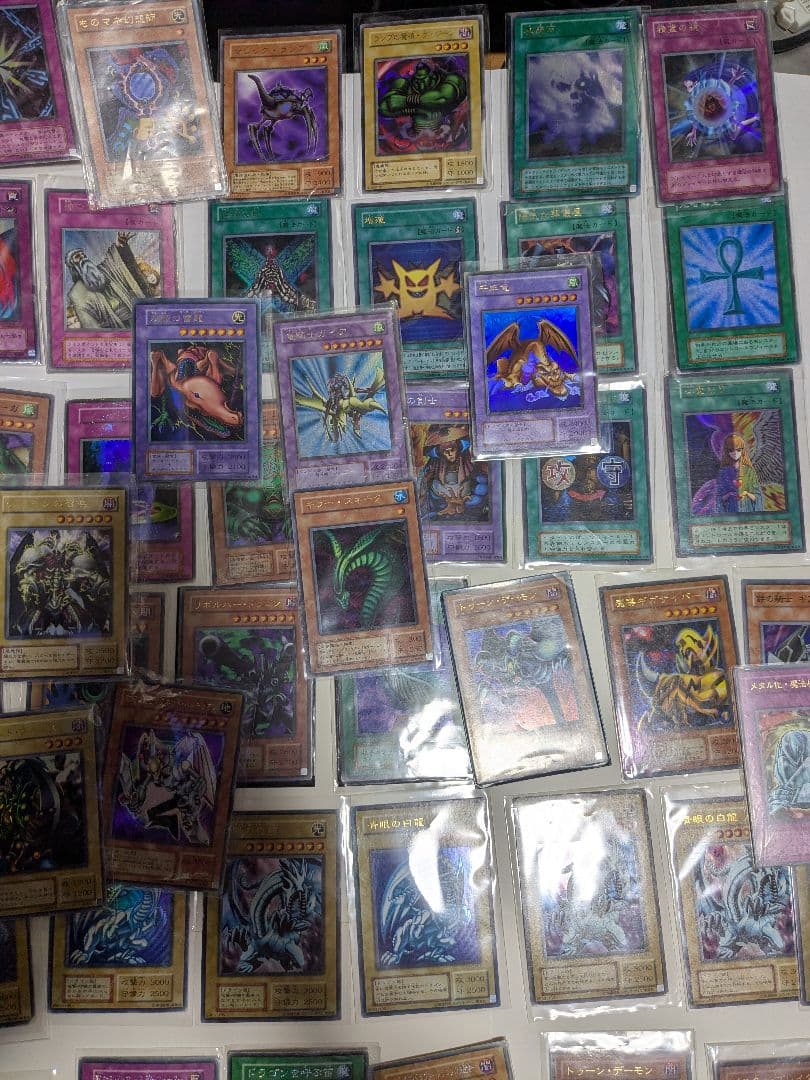 【遊戯王】初期カード多数まとめ売り　所持カード全部売り