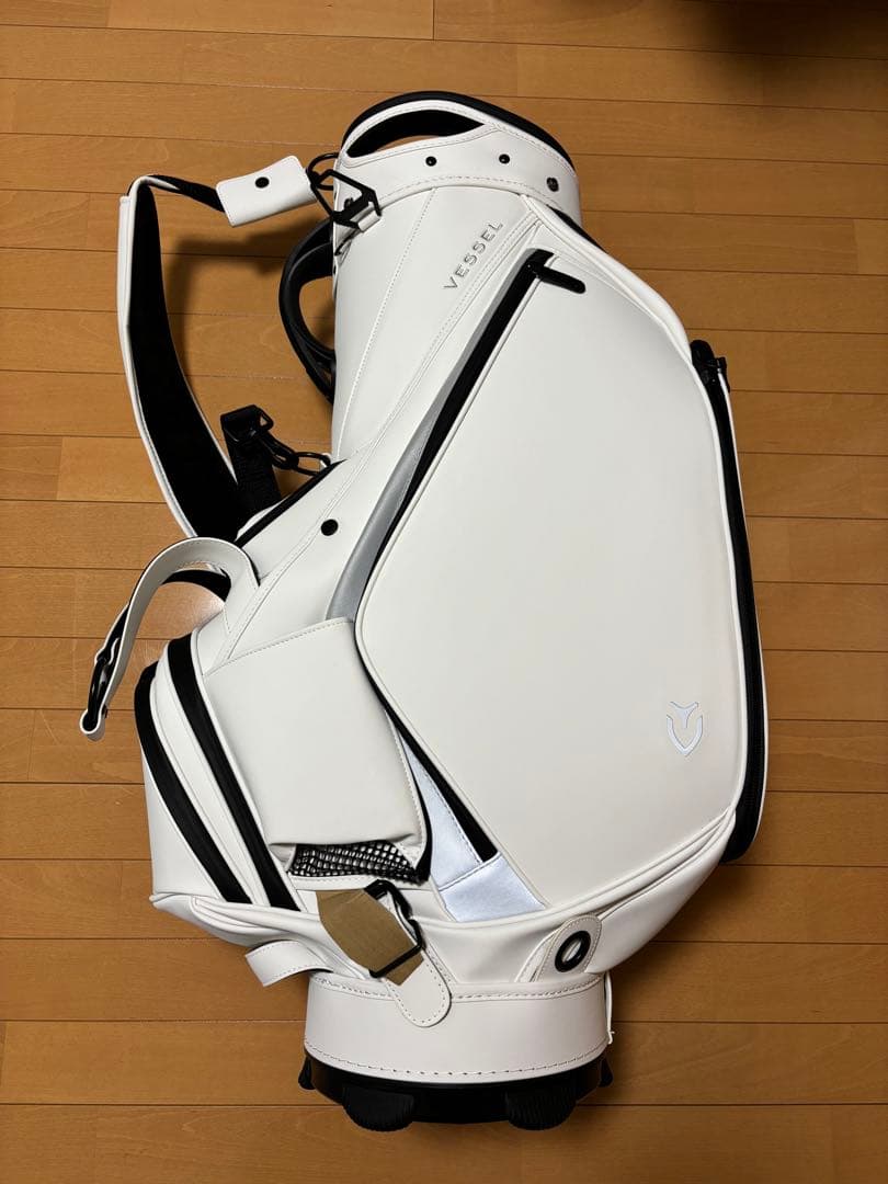 ベゼル　キャディバッグ ホワイト　10型　カバー有 VESSEL ヴェゼル ゴルフ LUX CART JP 日本オリジナルモデル キャディ