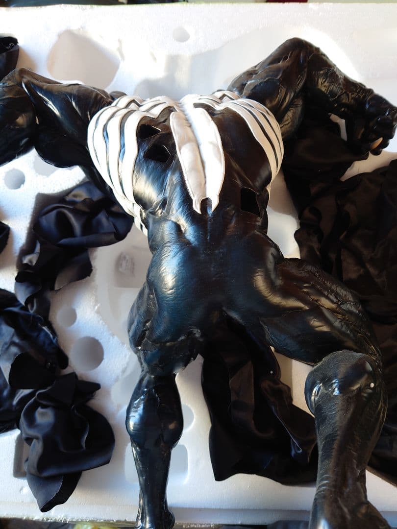 手渡可 サイドショウ 1/4 ヴェノム・ダークオリジン スタチュー フィギュア