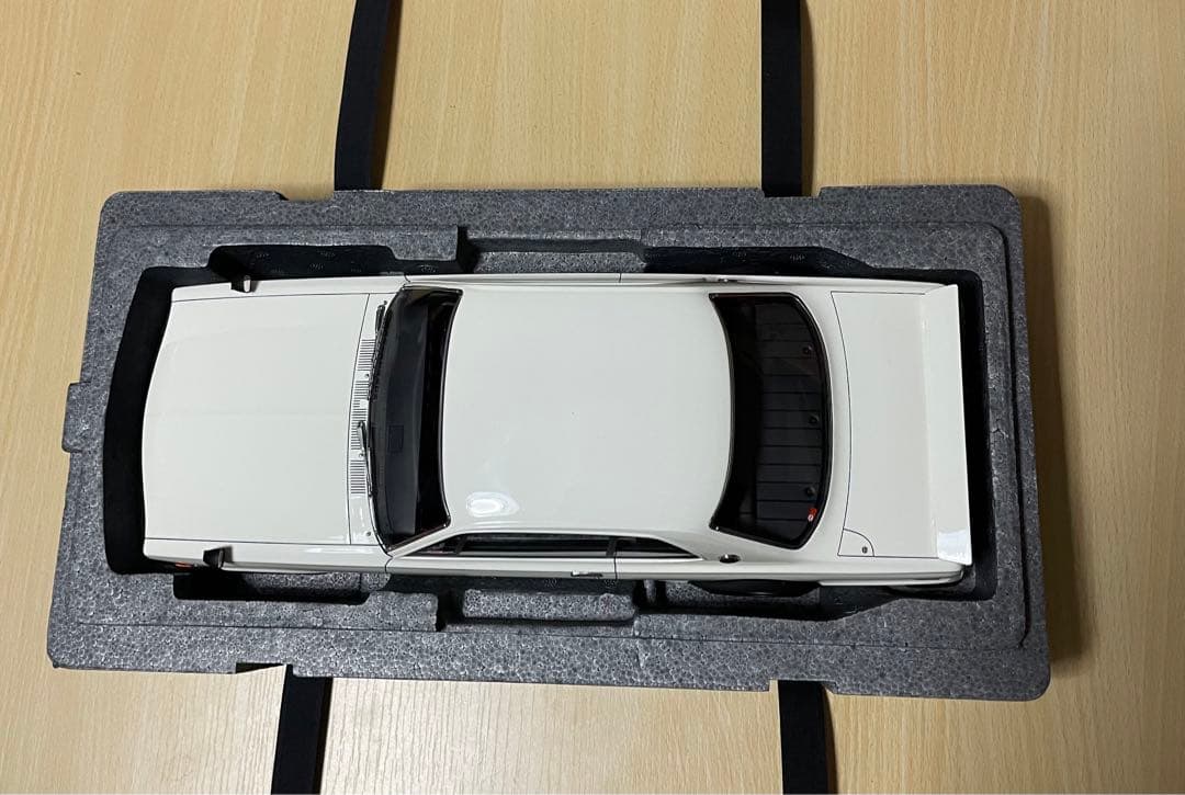 訳あり激安　早い者勝ち　ハコスカGT-R白ビッグサイズ1/12