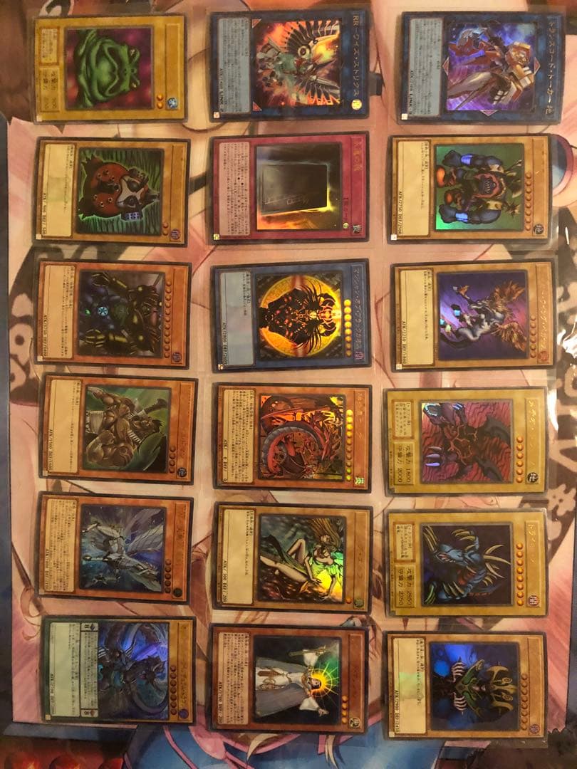 【1000枚以上】遊戯王カードまとめ売り　レリーフ、クオシク複数(詳細は説明欄)