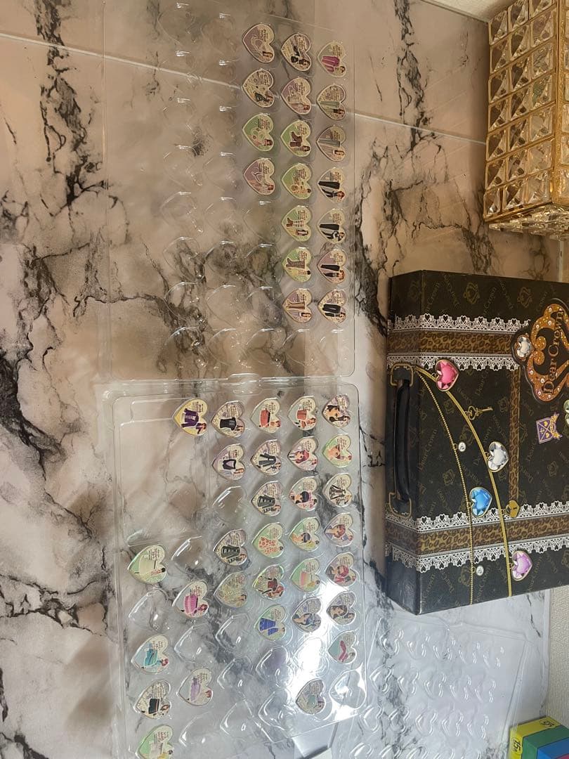 プリズムストーン Dear Crownトランクケース