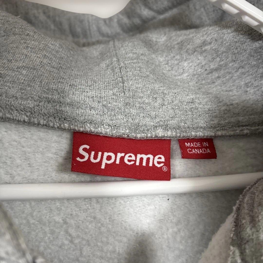 Supreme グレー フード付きジップパーカーの通販はau PAY マーケット