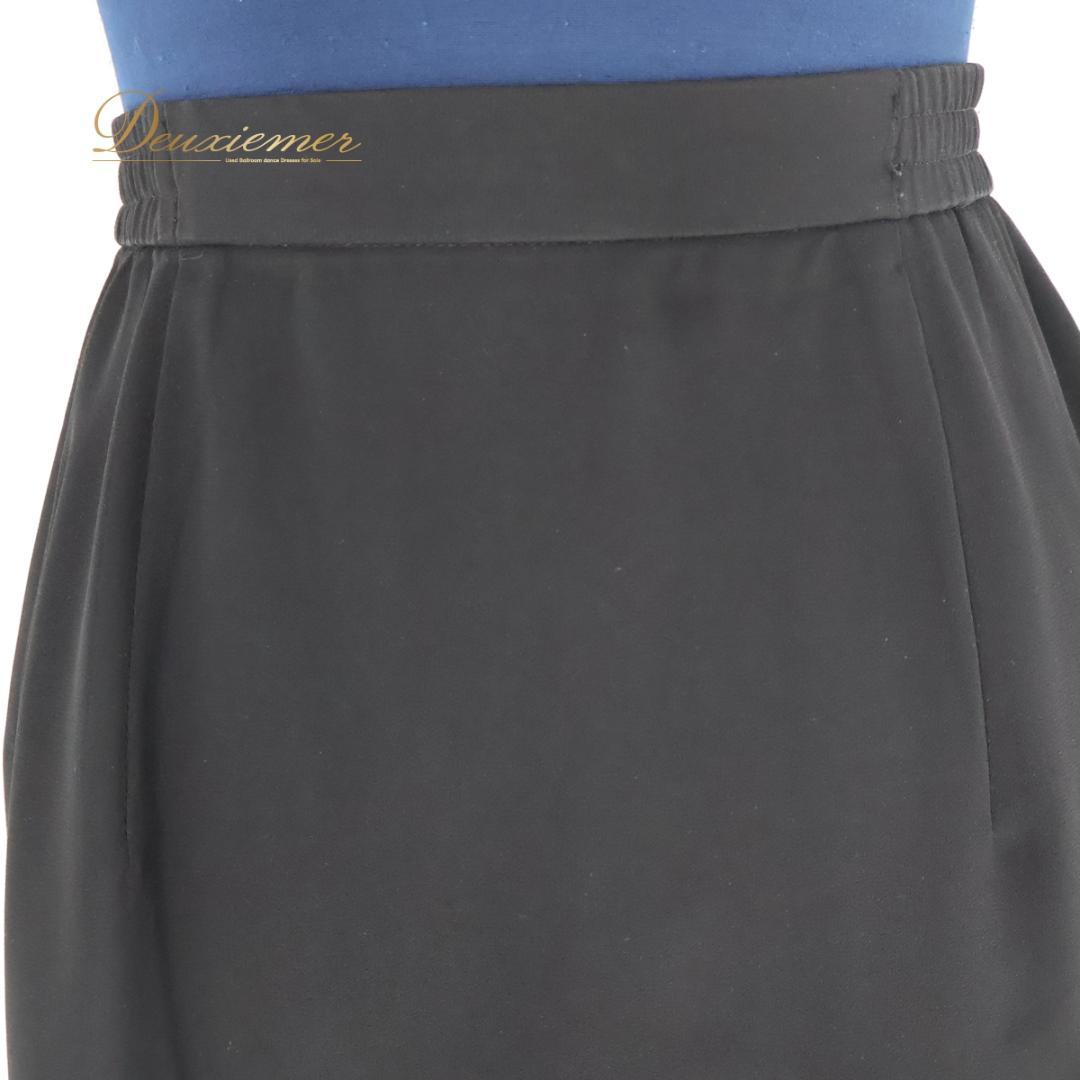 日本製 社交ダンス衣装】ブラック Chacott スカート ラテン 黒 無地