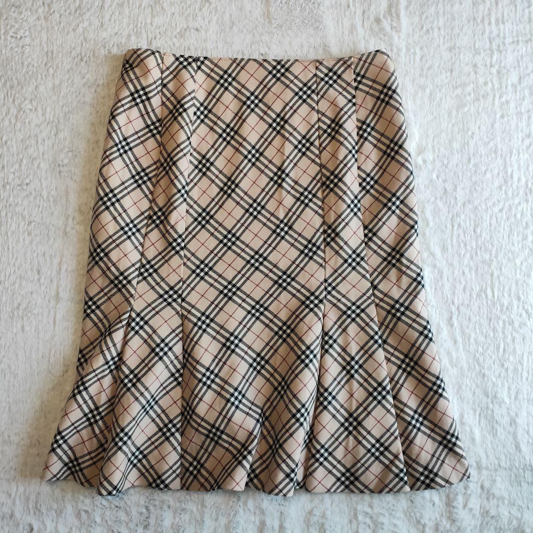 美品】バーバリー ブルーレーベル スカート フレア ひざ丈 ノバ