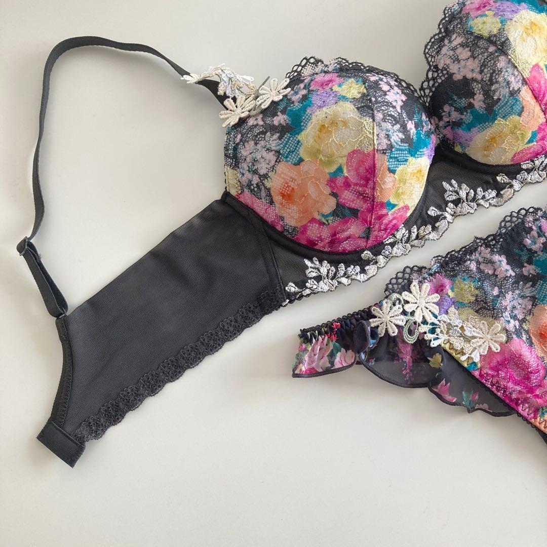 ワコール ルジェ C70/M OB 脇高ブラ ソング タンガ フラワープリント