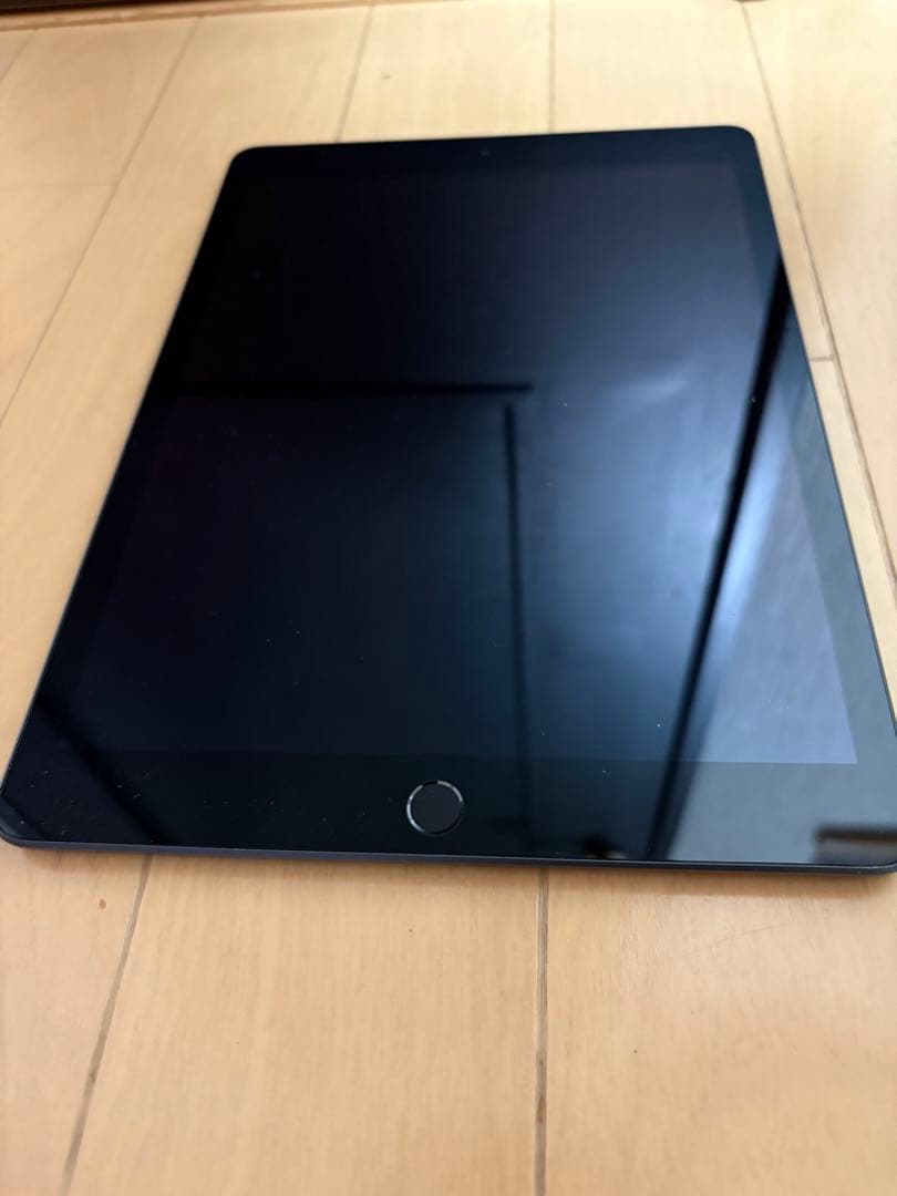 iPad第七世代 32g ジャンク扱い - メルカリ