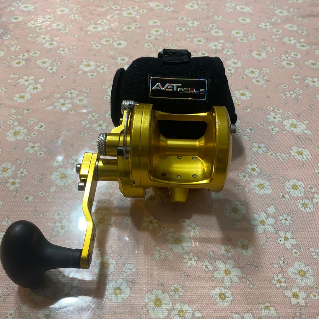 アベット AVET MXL 6/4-MC RAPTOR 右巻きリール、ゴールド