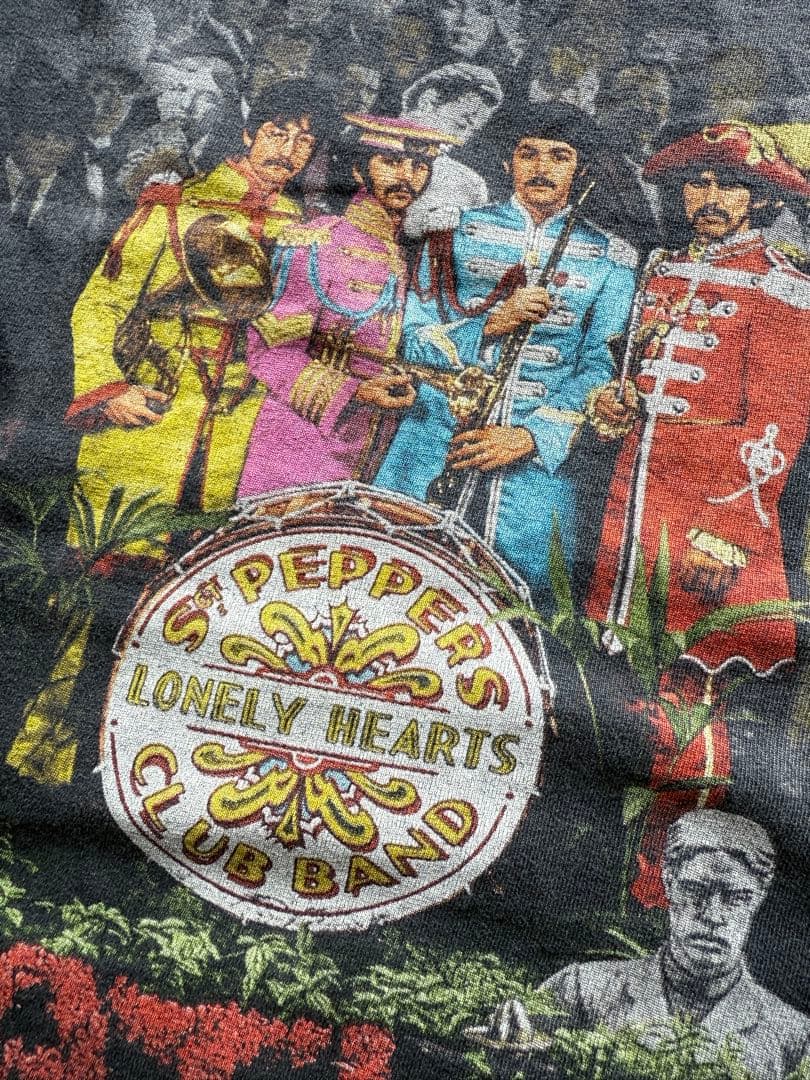 ビートルズ サージェント・ペパーズ バンド Tシャツ