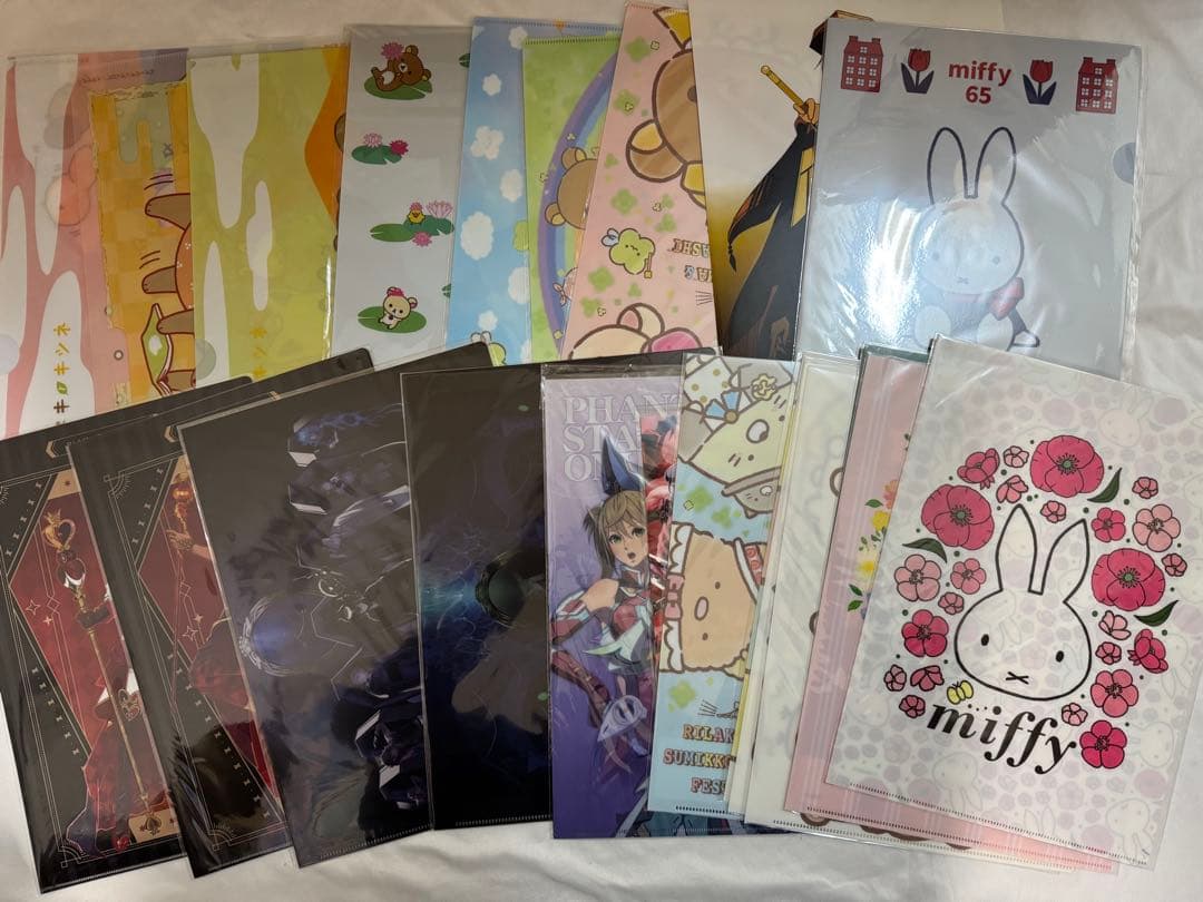 アニメ、ゲーム系　クリアファイル　３００枚以上まとめ売り　ラブライブ　ゴジラ