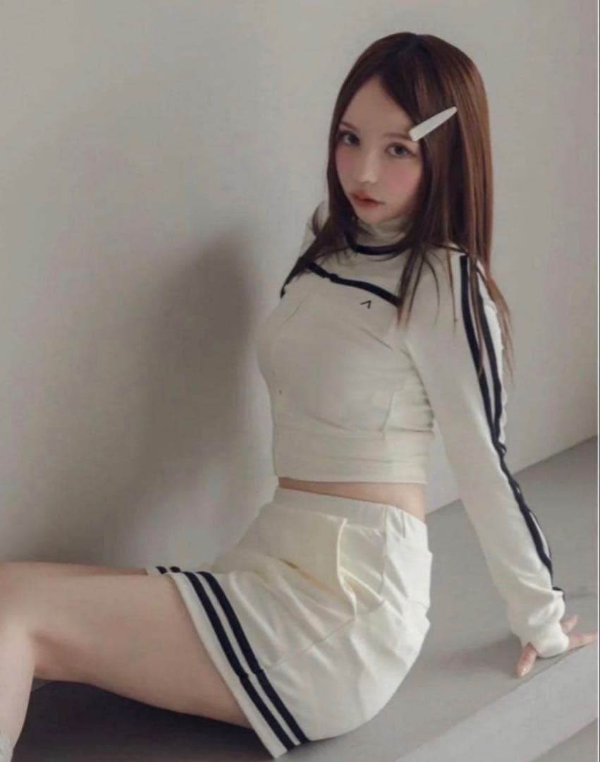 andmary Ami line set up ivory - メルカリ