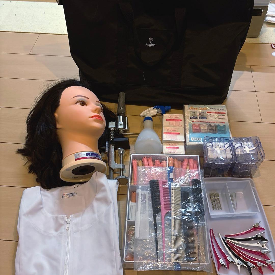 美容師国家試験セット レジーナバック付き 6日限定価格！！ 【Regina】 バッグ 美容学生 国家試験 - メルカリ