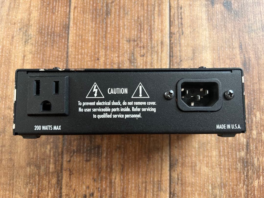 Voodoo Lab Pedal Power 2 パワーサプライ