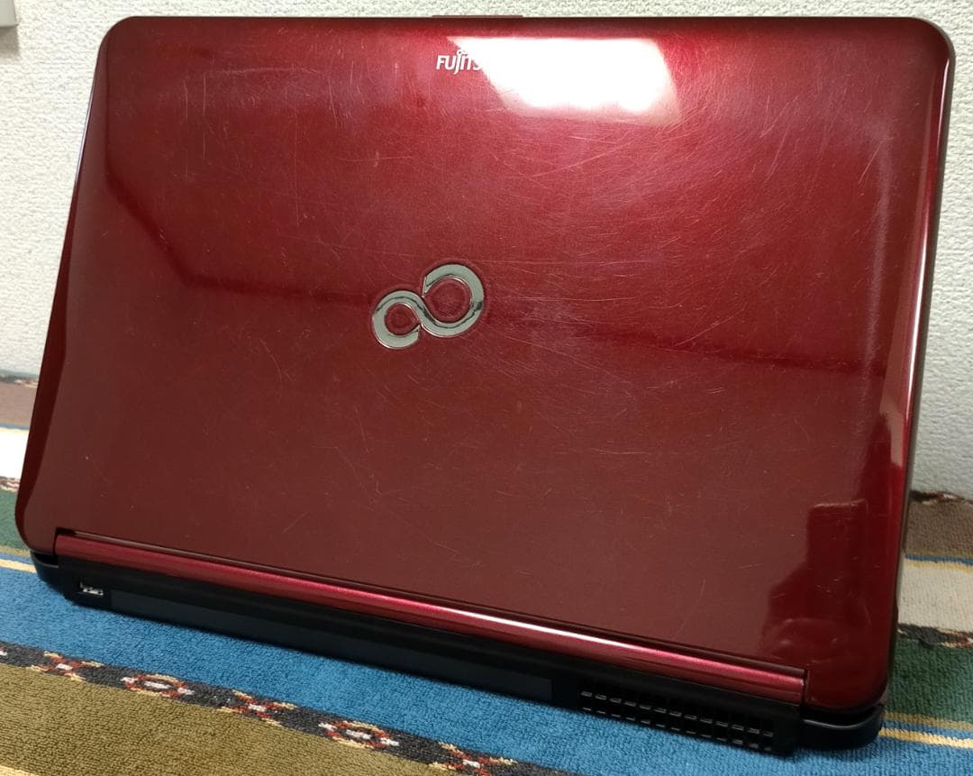 【SALE】格安 整備済み LIFEBOOK AH54/H レッド e18