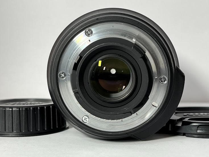 ★極上 ニコンAF-S DX NIKKOR 18-200mm F3.5-5.6