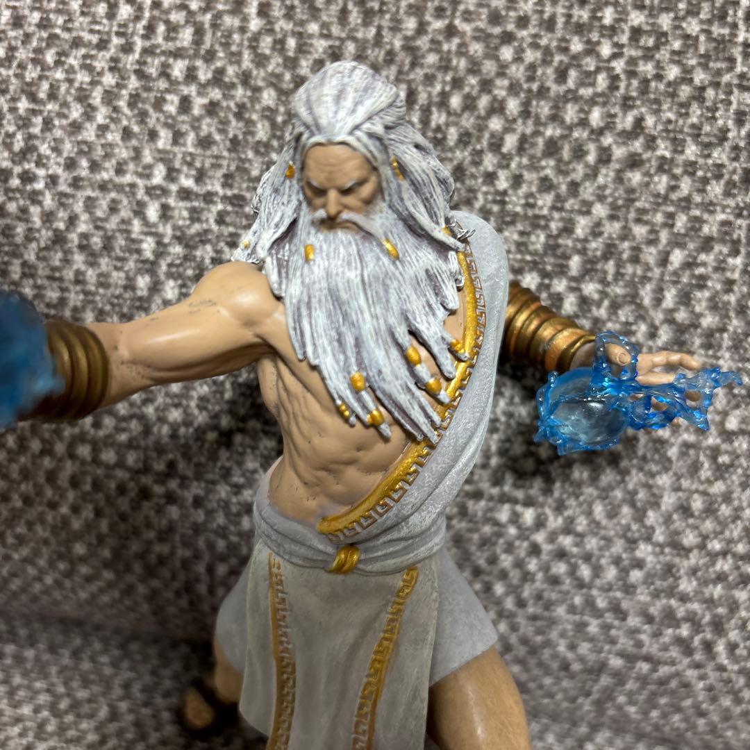 ゴッドオブウォー ゼウス フィギュア - メルカリ