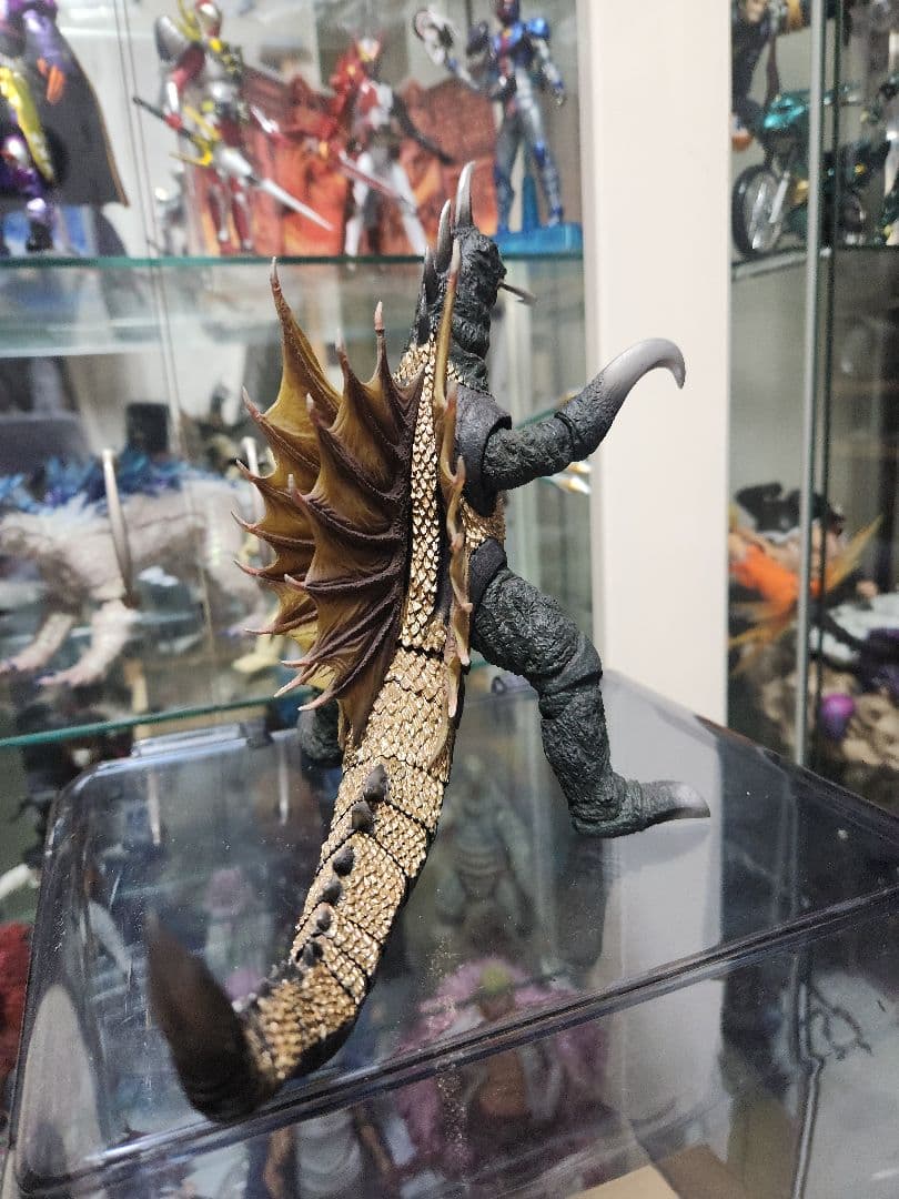 う*ろ様 S.H.MonsterArts ガイガン　1972