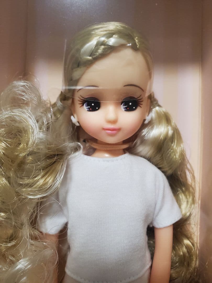 リカちゃんキャッスル　2022年オリジナルコレクションモデル