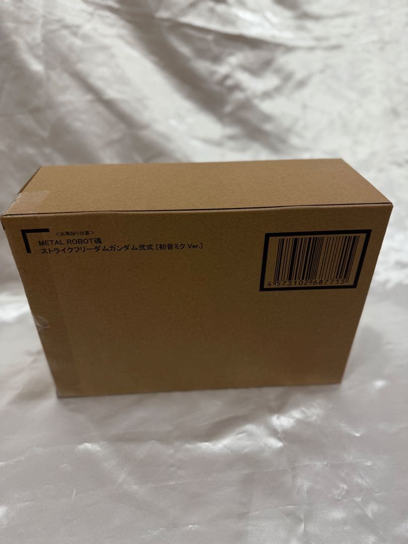 【新品未開封】L R魂 ストライクフリーダムガンダム弐式初音ミクVer.