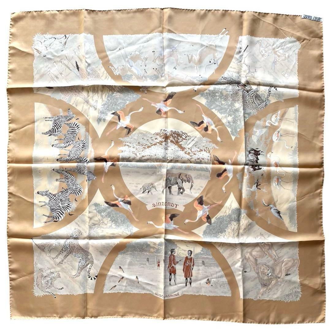 《未使用級》エルメス カレ90スカーフ 大判 タンザニア アニマル柄 ベージュ