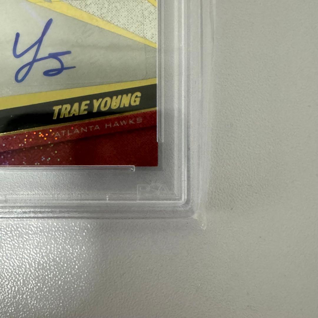 トレイヤング 直筆サイン オート panini Revolution PSA8