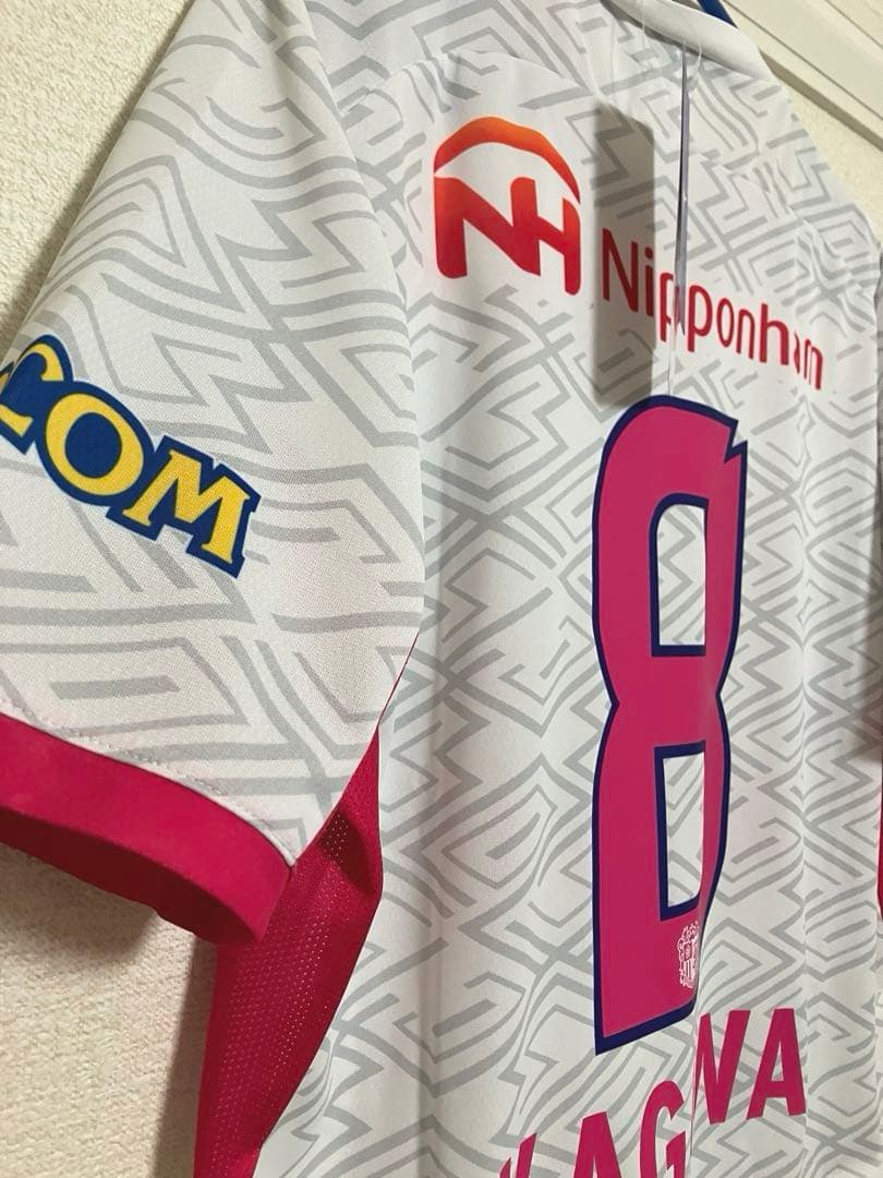 ♦︎新品♦︎8香川真司XLサイズセレッソ大阪ユニフォーム - メルカリ