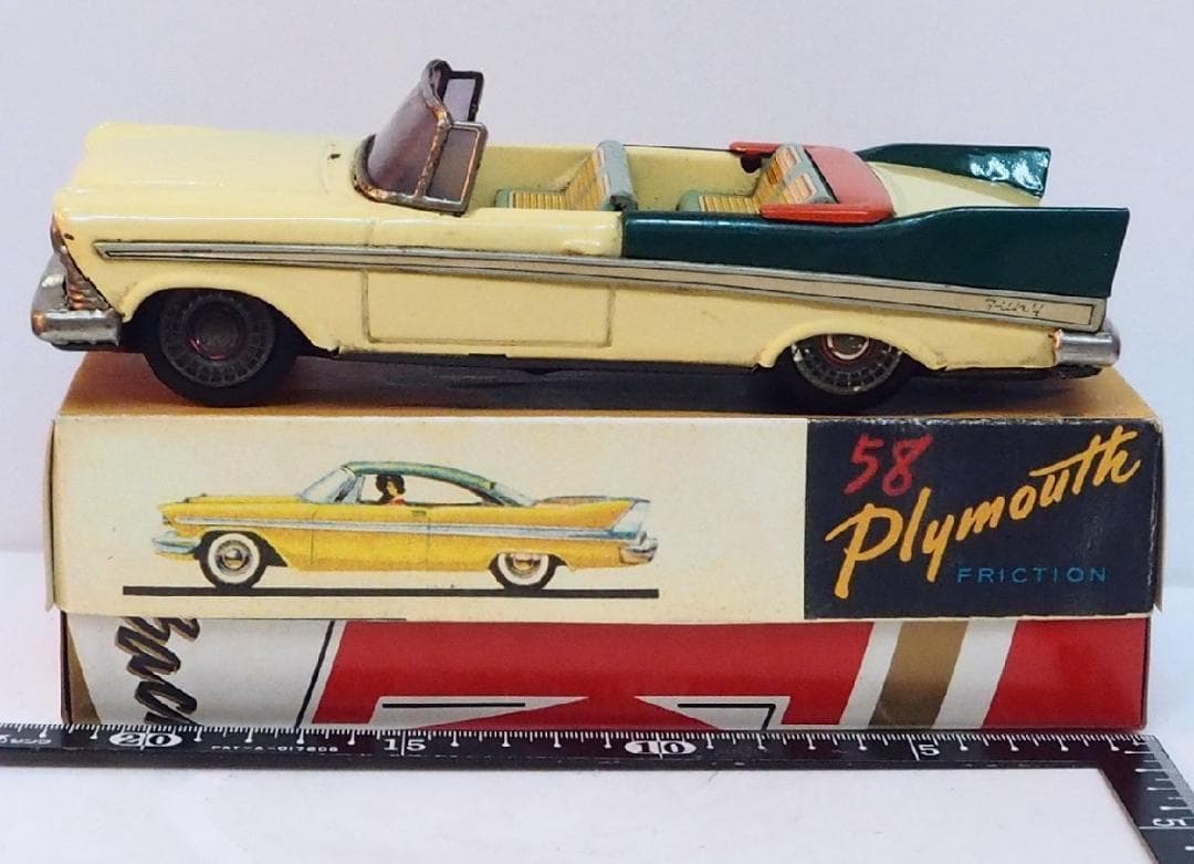 萬代屋【50s プリムス フューリー コンバーチブル白】ブリキtin【箱コピー】