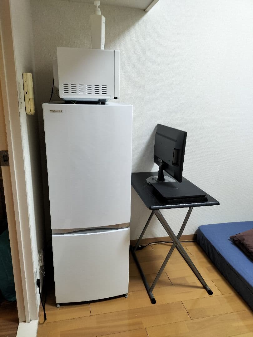 冷蔵庫・冷凍庫 R-27CS 仕様：冷凍冷蔵庫 R-27X ： 冷蔵庫 ： 日立の家電品