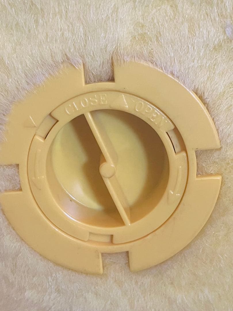 希少 ポケモン 明治 カール懸賞当選品 ピカチュウおしゃべり貯金箱