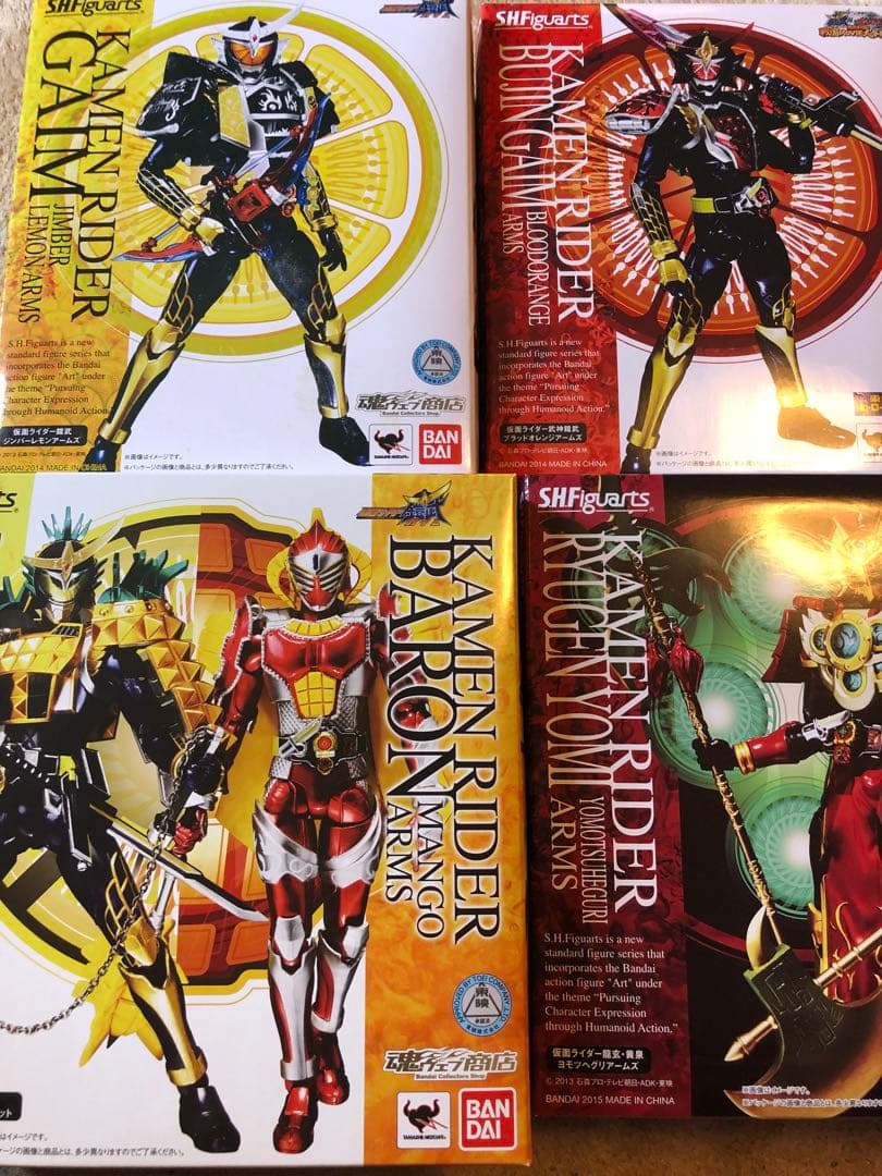 フィギュアーツ　仮面ライダー鎧武　セット