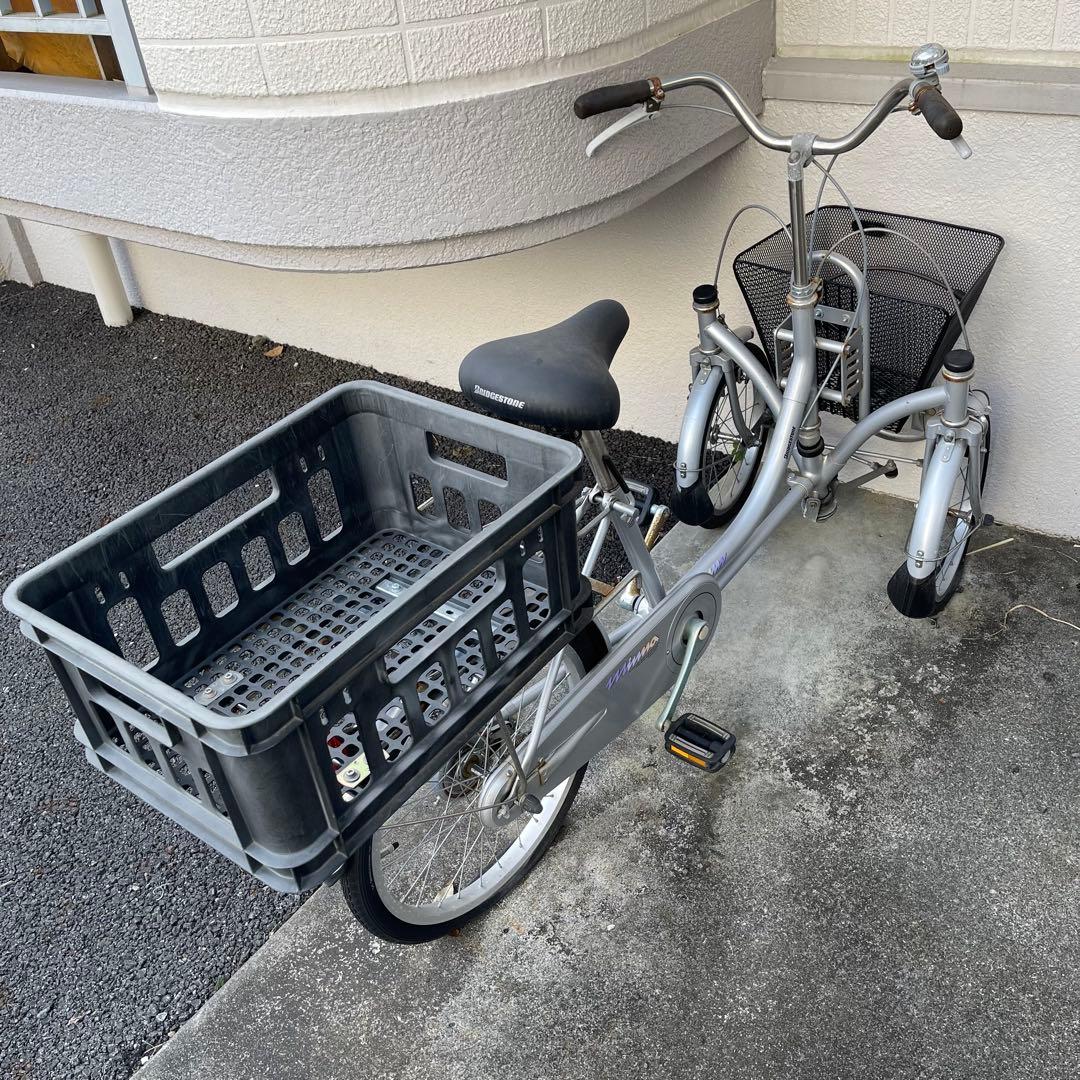 三輪自転車　前２輪自転車 グレー 後部バスケット付き 三輪自転車 前2輪自転車 グレー 後部バスケット付き 楽天市場】三輪