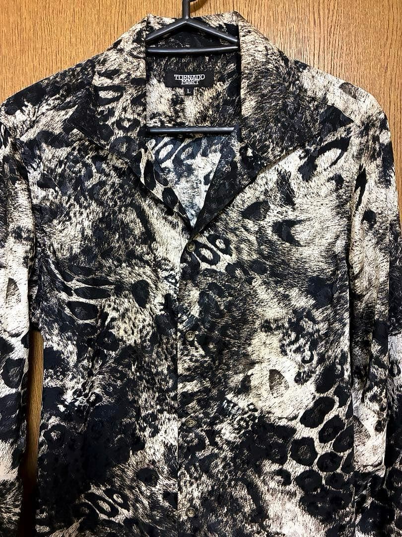 TORNADO MART ヘアラインレオパード ストレッチマルチシャツ - メルカリ