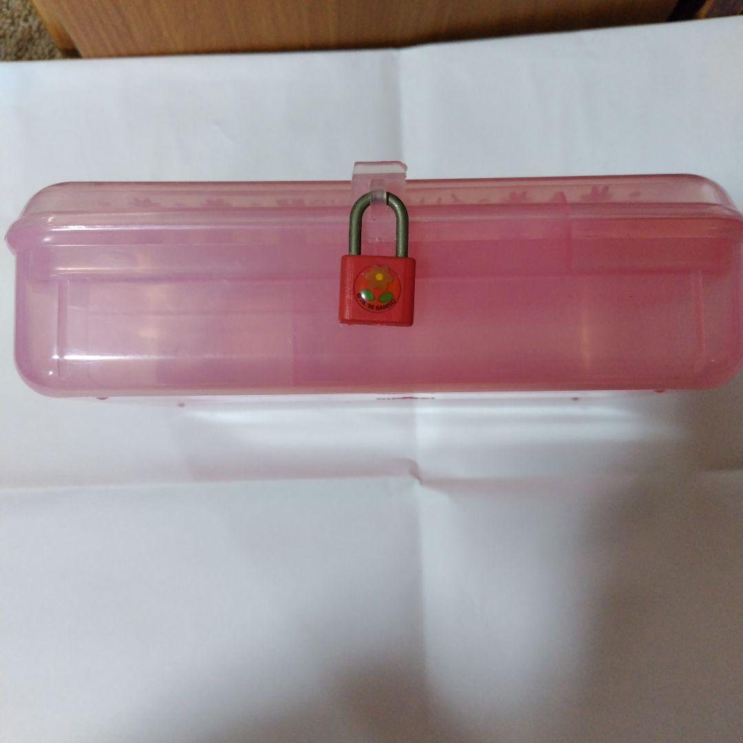 【最終値下げ】【激激レア】ハローキティ　プラスチックケース　収納　鍵付き